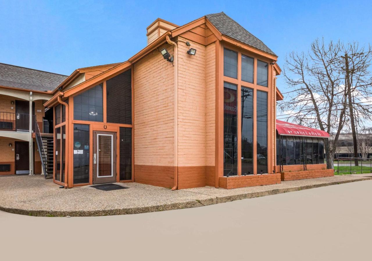 Econo Lodge Near The Domain - The Arboretum Austin Exterior foto