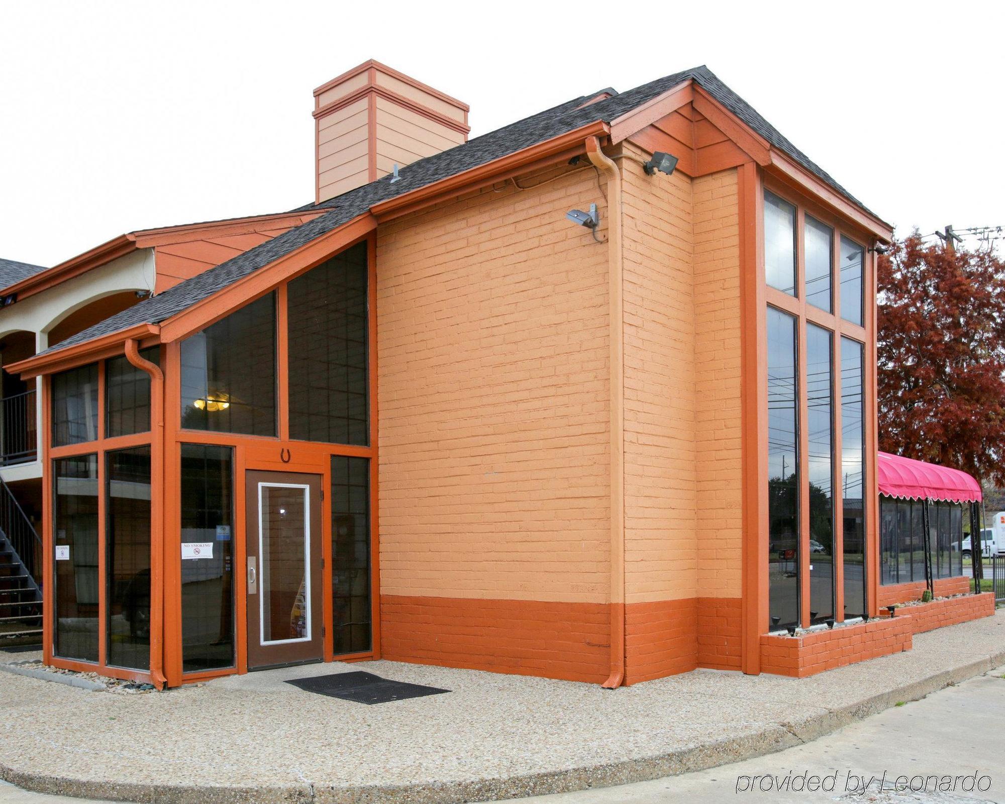 Econo Lodge Near The Domain - The Arboretum Austin Exterior foto